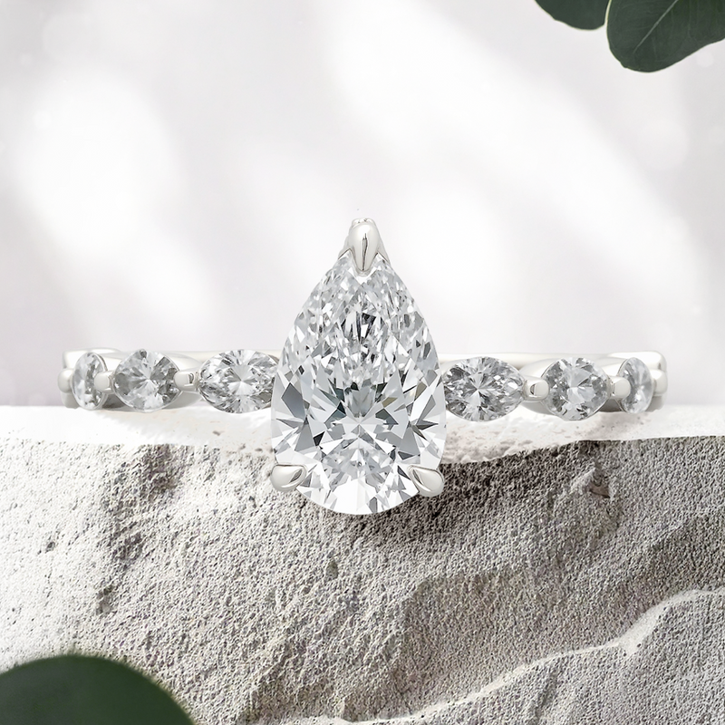 Lucce Paula Pear Lab Diamond 1.04ct E VVS2 Ex IGI 18K White Gold