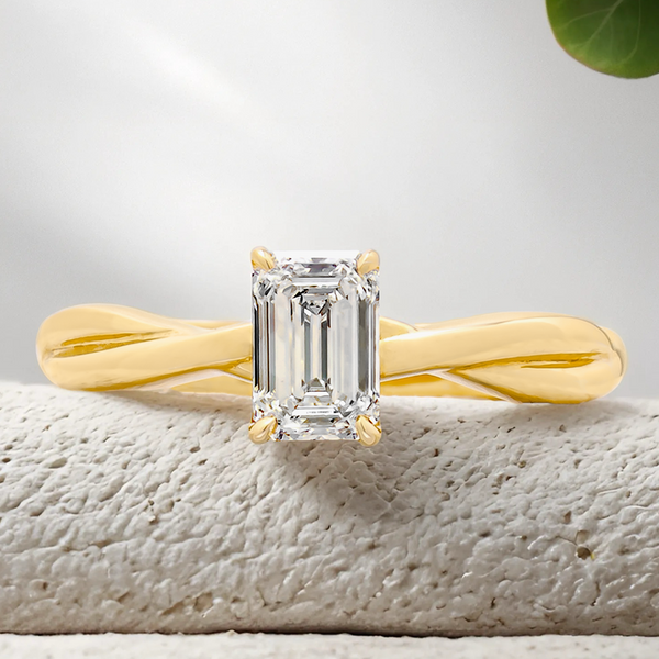 Lucce Fiore Solitaire Emerald Lab Diamond 0.52ct D VVS2 IGI 14K Yellow Gold