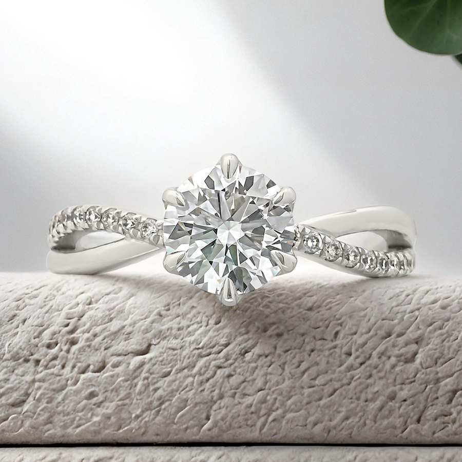 Load image into Gallery viewer, LUCCE FIORE™ Sei Round Lab Diamond 1.06ct D VVS2 Id IGI Platinum
