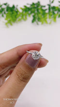 Load and play video in Gallery viewer, Engagement ring wedding rings gold jewelry lab diamond moissanite manila philippines
